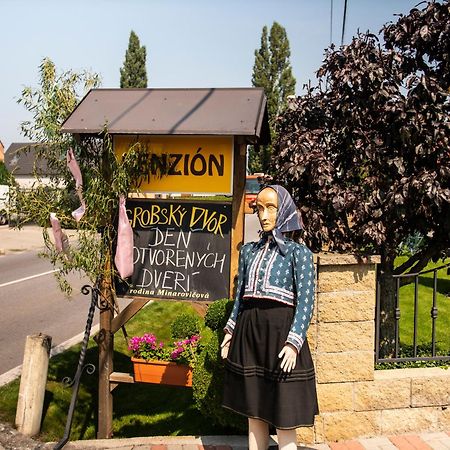 Penzion Grobsky Dvor Slovensky Grob ภายนอก รูปภาพ